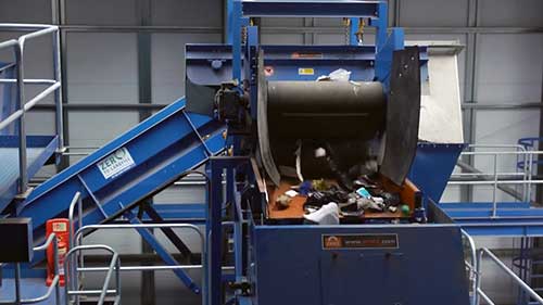 新型垃圾分类机