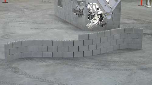 这个砌砖机器人一年可以建造100到300栋住宅