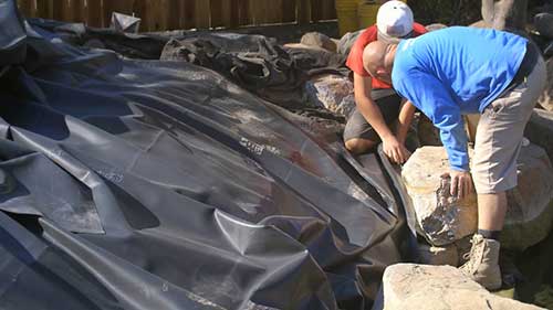 打造锦鲤池 26 瀑布式水景