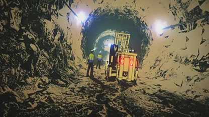 神力大机具 04 潜孔钻机