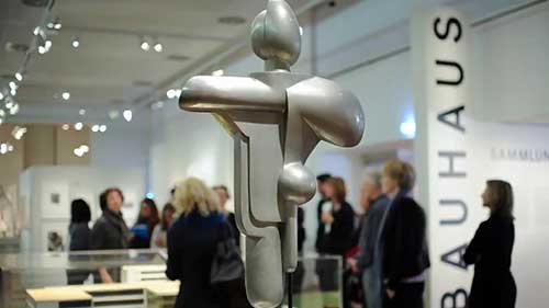 7分钟了解包豪斯：革命性设计运动的解释