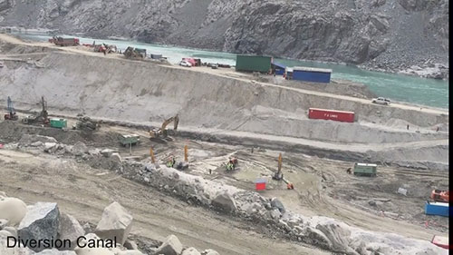 导流渠出口的建设