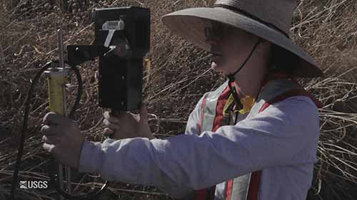 圣佩德罗河水文测验工作实拍