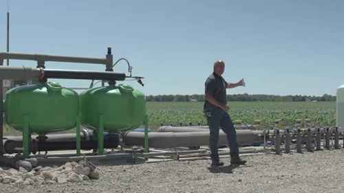 地下滴灌技术在玉米地的应用