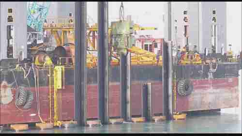 码头管桩的铺设顺序