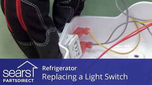 冰箱维修：更换冰箱电灯开关