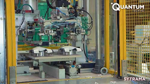 大疆无人机生产线