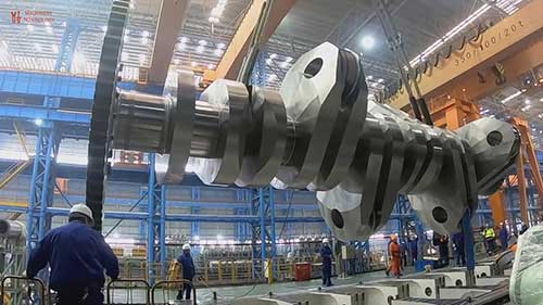 大型船用主机及主轴的生产与组装