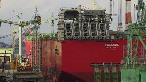 大型浮式液化天然气船Prelude的建造9