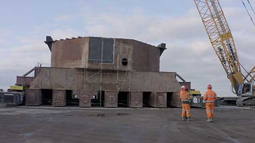 布伦特油田钻井平台拆除及运输2