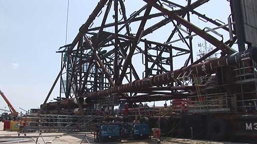 海上钻井平台导管架的建设