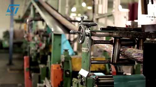 现代电缆的制造过程