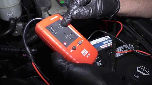 诊断汽车继电器故障