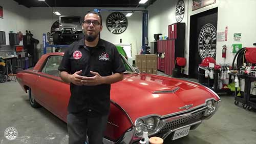 如何修复褪色的车漆