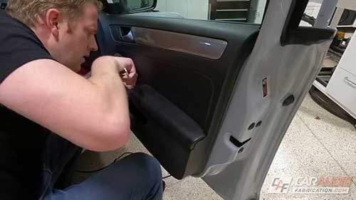 升级汽车音响和隔音处理