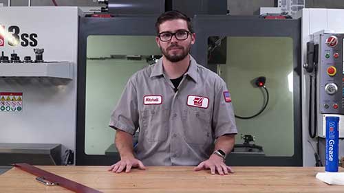 哈斯铣床月度维护项目