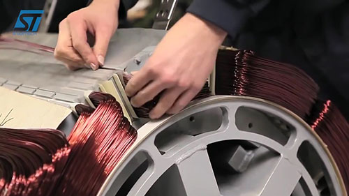 工厂电机制造过程