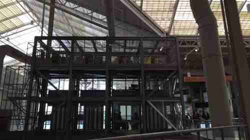 牵引式电梯的工作原理