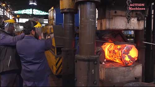 巨型锻锤开式模锻加工