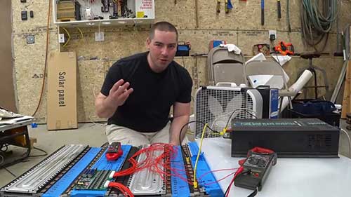 从锂电池组中拆掉坏损电池