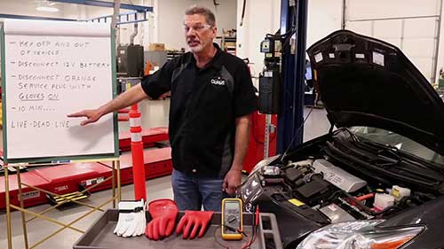 切断电动汽车的高压设备2