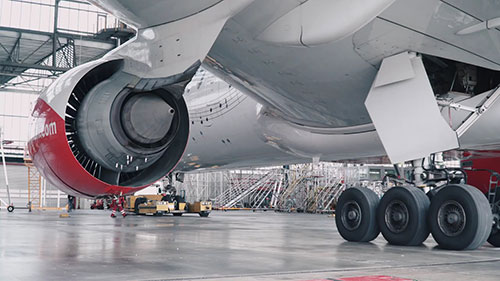 波音777发动机更换