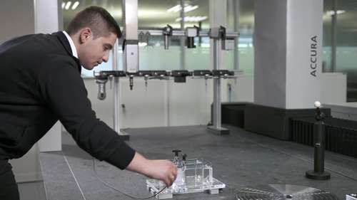 集成温度传感器