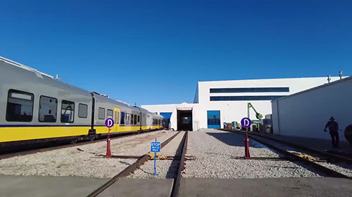 参观火车制造工厂