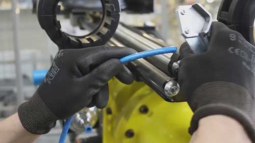 工业机器人的安装过程