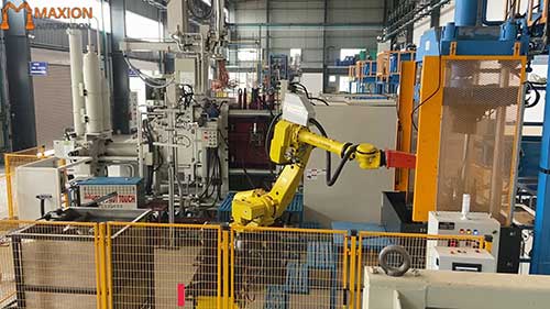 压铸提取机器人单元