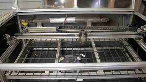 CO2激光切割机的工作原理