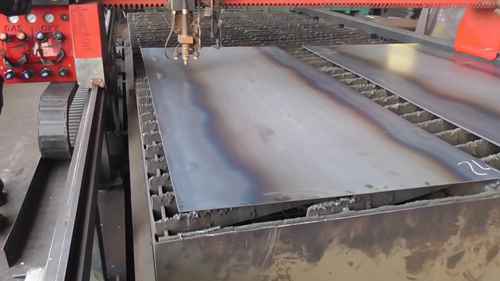 等离子切割钢材