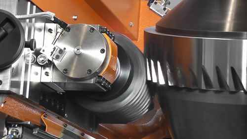 利勃海尔滚齿机