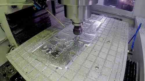 薄板零件加工的夹具策略