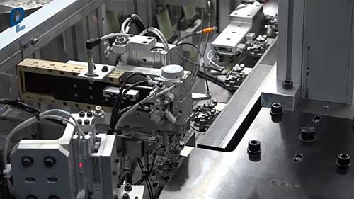 玩具的自动化装配