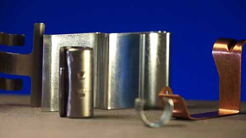 四滑模和级进模金属冲压制造商