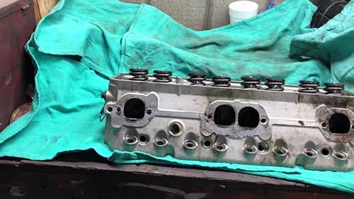 连杆断裂导致气缸盖损坏