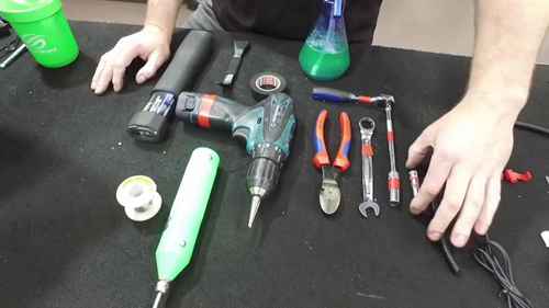 如何安装倒车摄像头