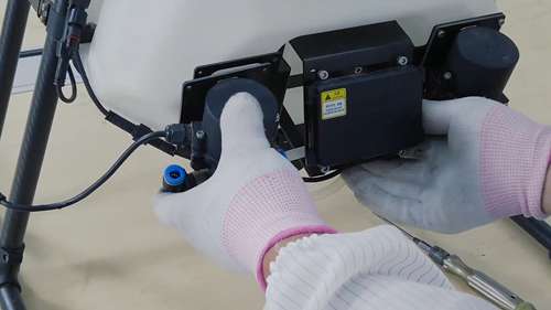 农业无人机的维护方法6