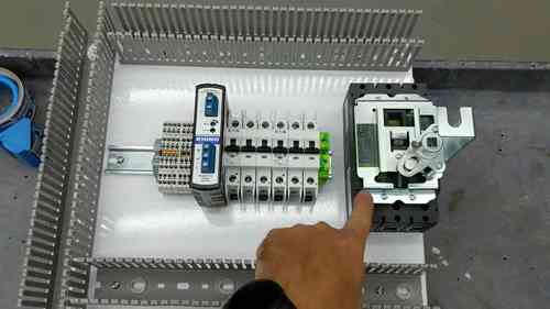 UL 508A控制面板布线