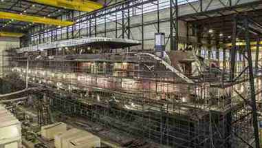 建造超级游艇浪根号