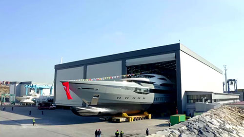 超级游艇首次下水1