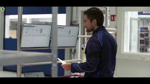 宝马3D打印生产过程