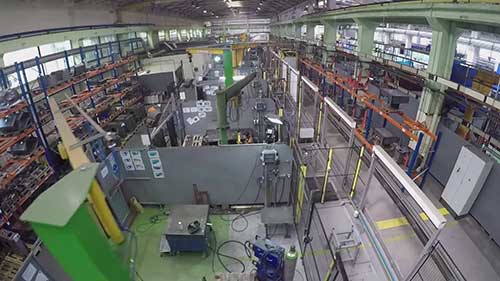 机器人焊接油箱