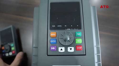 单相变三相变频器布线方法