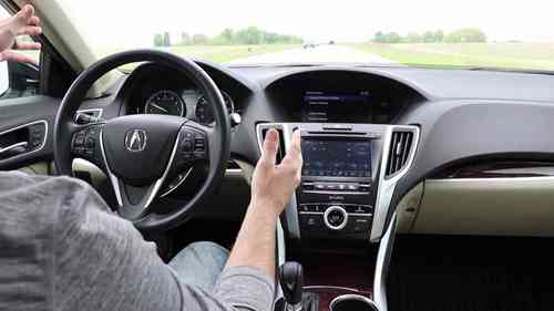 讴歌TLX车道保持辅助系统