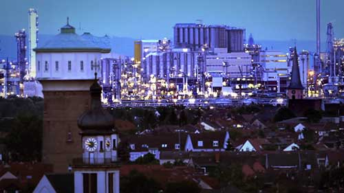 巴斯夫维生素B2加工厂之旅