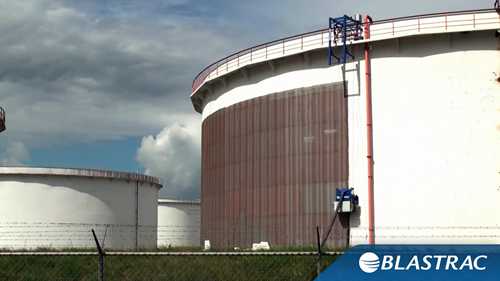 移动式喷砂机清洁储罐