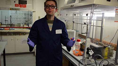 乳液聚合法制备聚合物纳米粒子