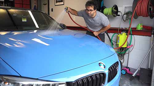 给汽车上陶瓷涂层